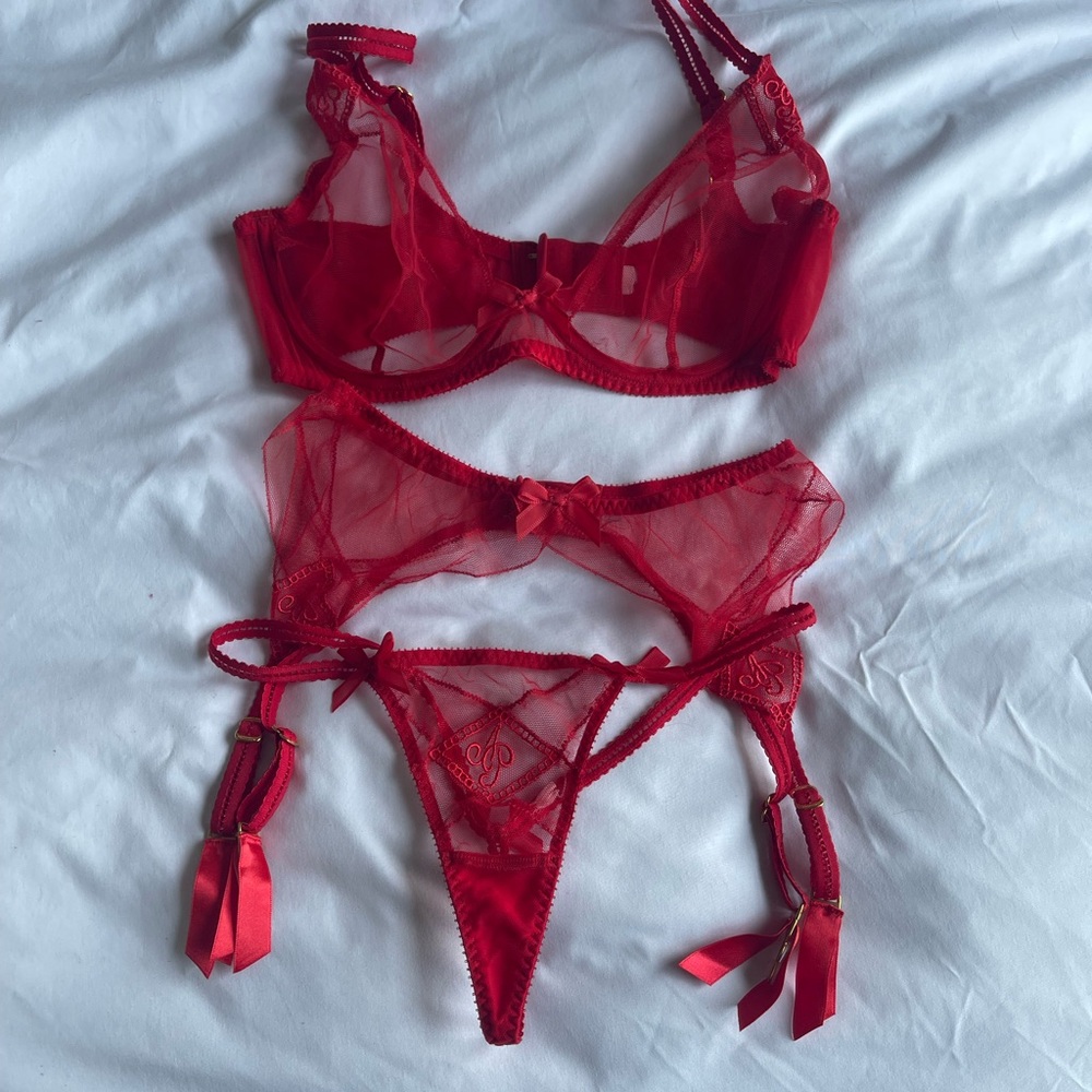 Agent provocateur set